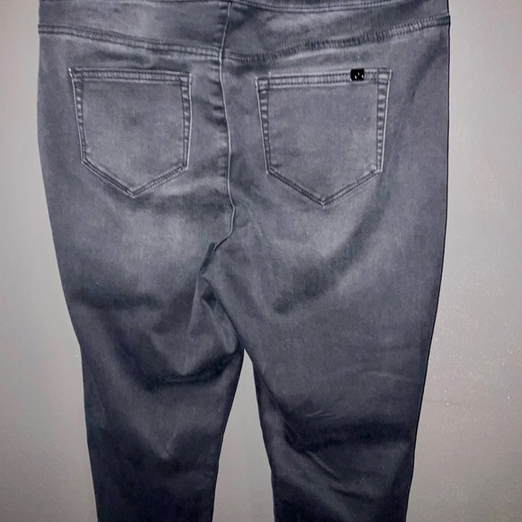 NWT JENNIFER LOPEZ STRETCH PULL ON LEGGINGS - Picture 6 of 10